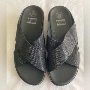New black sandals